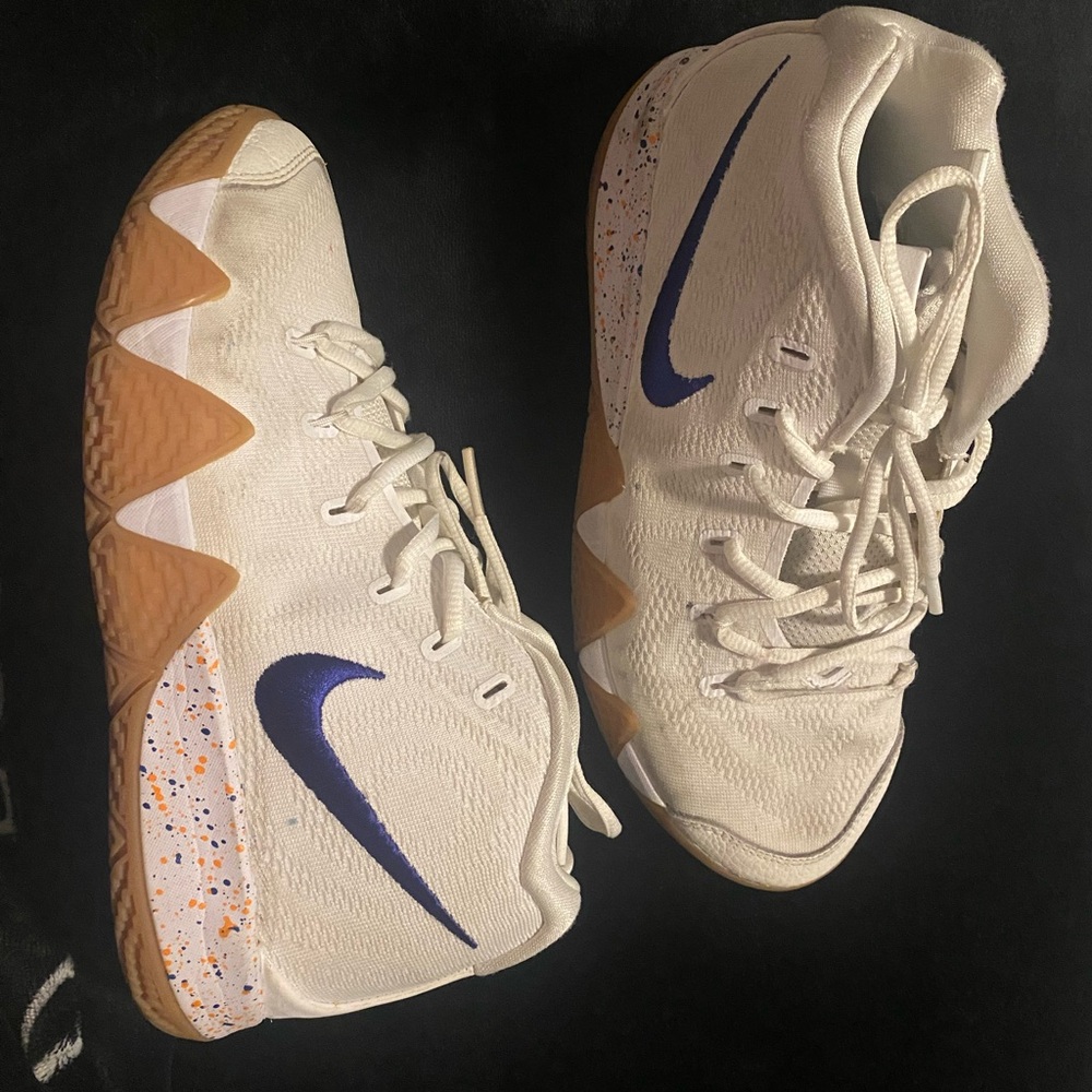 Nike White and Tan Sneakers with Retro Design
